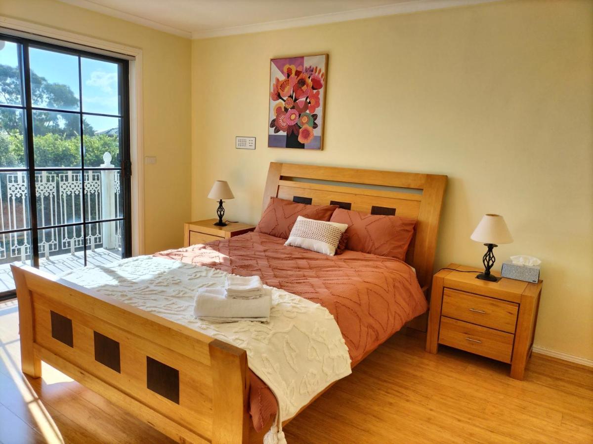 Ferienwohnung 12 Mins To Mel Airport-Good Wood House St Albans Exterior foto